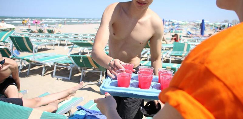 Hotel Morfeo - Young People Hotels (Adults Only) Rimini Buitenkant foto