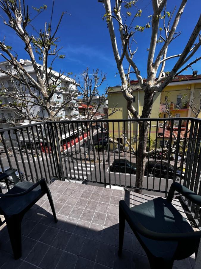 Hotel Morfeo - Young People Hotels (Adults Only) Rimini Buitenkant foto