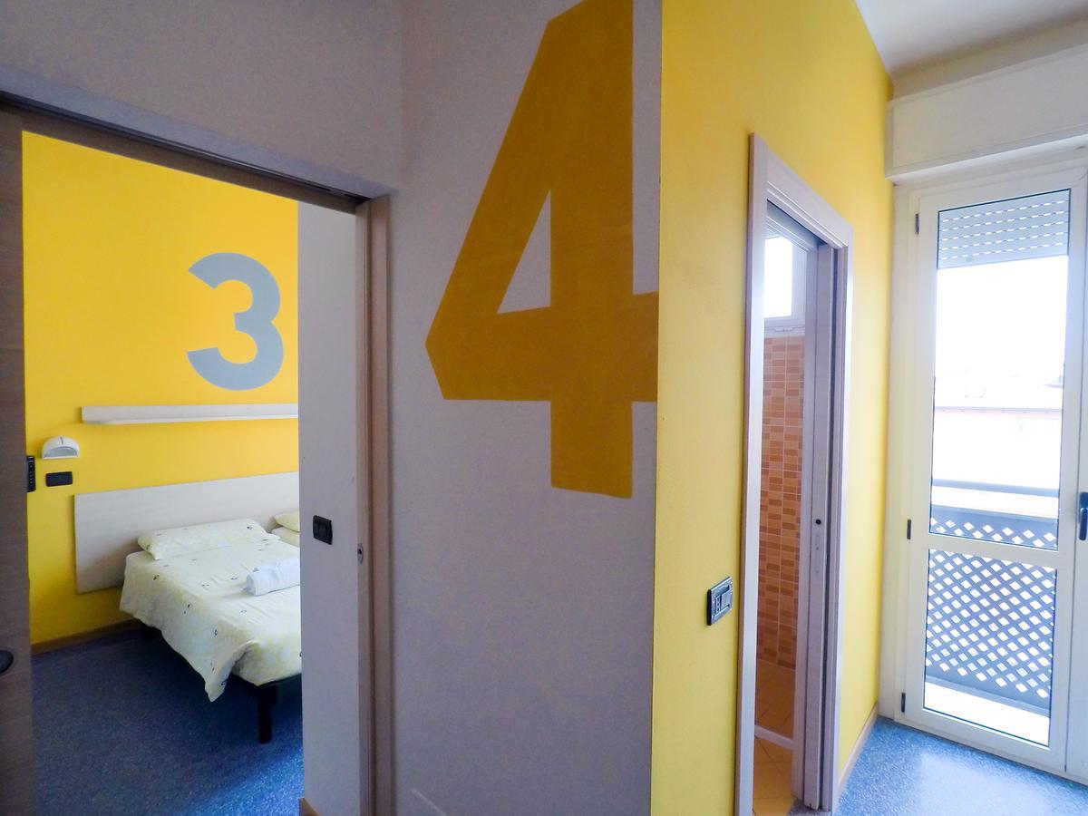 Hotel Morfeo - Young People Hotels (Adults Only) Rimini Buitenkant foto