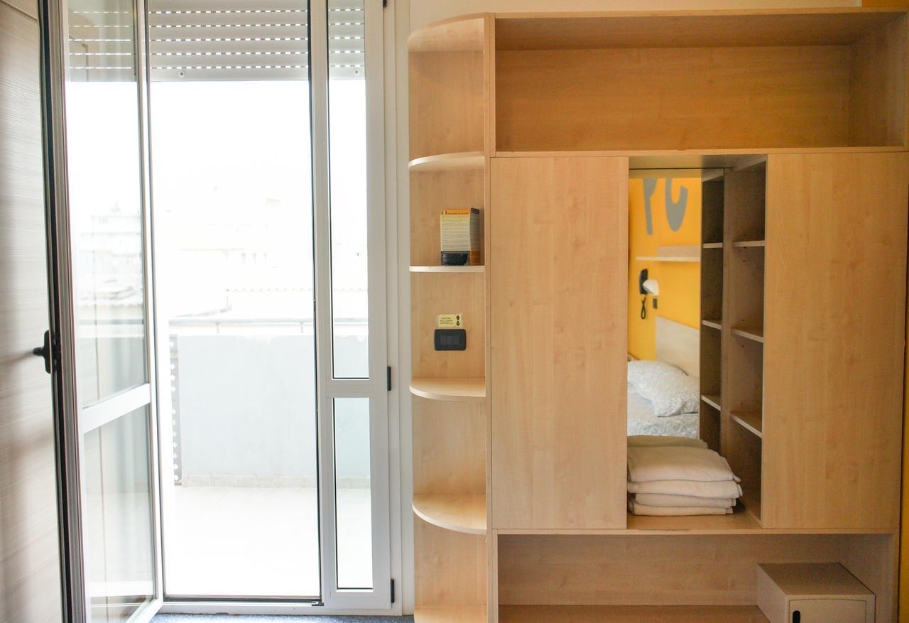 Hotel Morfeo - Young People Hotels (Adults Only) Rimini Buitenkant foto